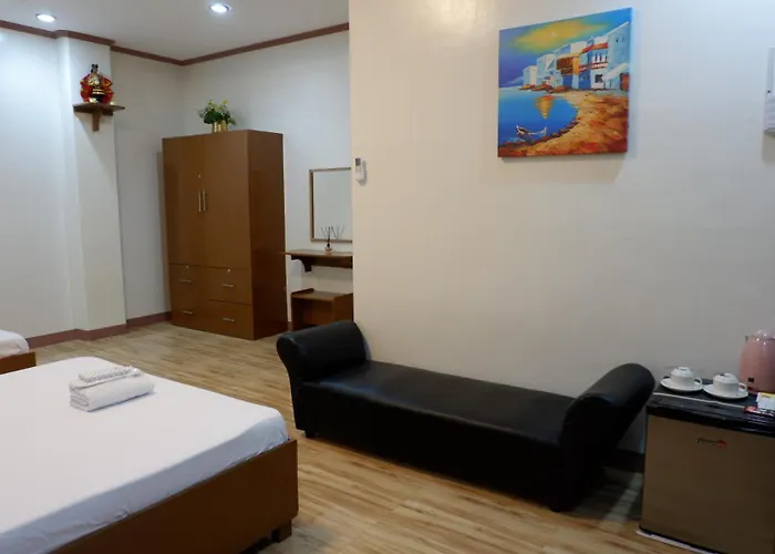 Jun's Oslob